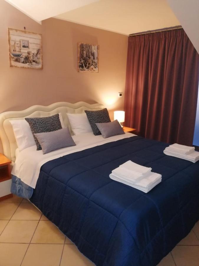 B&B Louise Santa Maria Capua Vetere Exterior foto